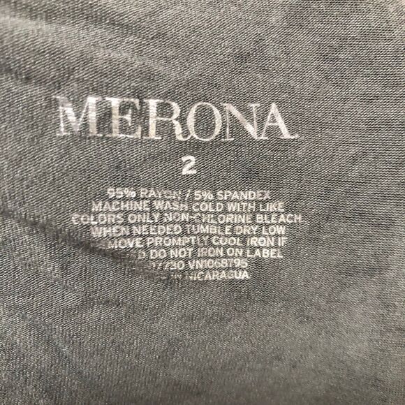 Merona Gray & Black Damask Print Blouse Size 2 (2x) Rayon Stretch Knit Top - Picture 8 of 8